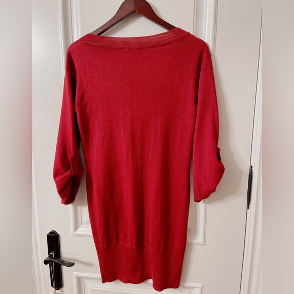 Sweater - Picture 2 of 4